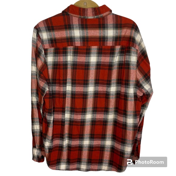 Coleman Men’s Casual Red Plaid Flannel Long Sleeve Button Down Shirt w/ Pockets - Picture 3 of 7